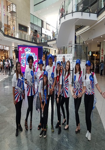 hire a flashmob for a shopping centre in Leeds